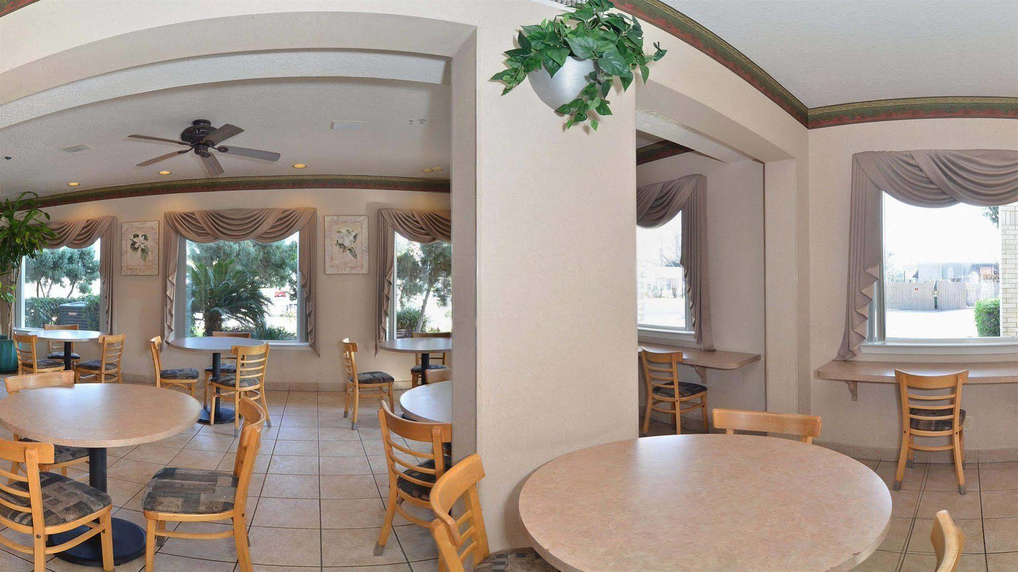 Econo Lodge Downtown South San Antonio Exterior photo